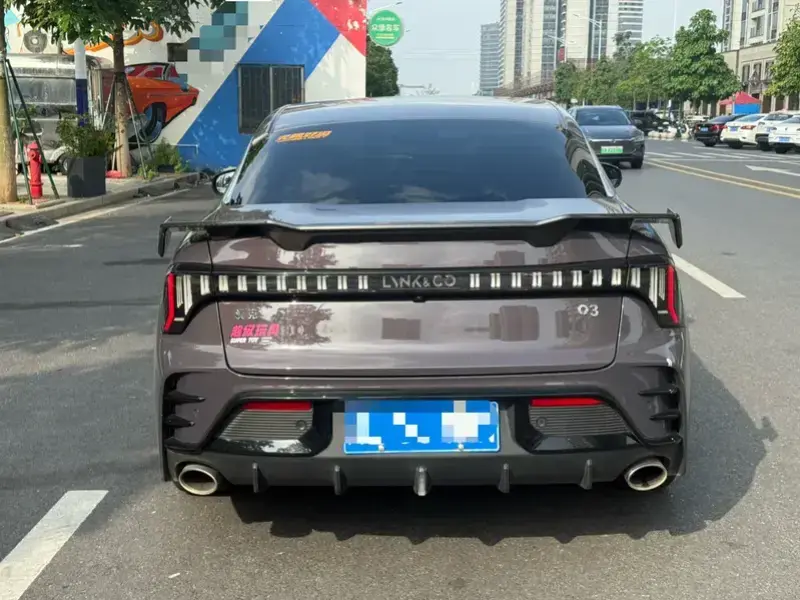 2025 Lynk & Co 03 с пробегом 8 000 км