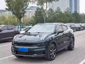 Lynk & Co 05