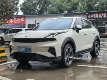 2025 Lynk & Co 06 с пробегом 2 000 км