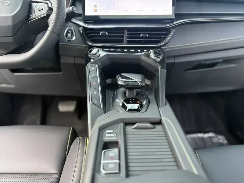 2023 Lynk & Co 06 с пробегом 26 000 км