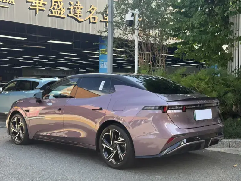 2026 Lynk & Co 07 с пробегом 9 600 км