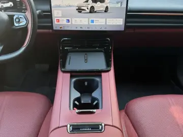 2026 Lynk & Co 07 с пробегом 9 600 км