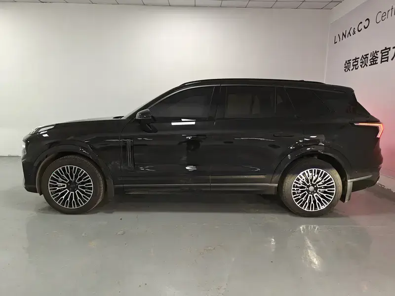 2026 Lynk & Co 09 с пробегом 10 000 км