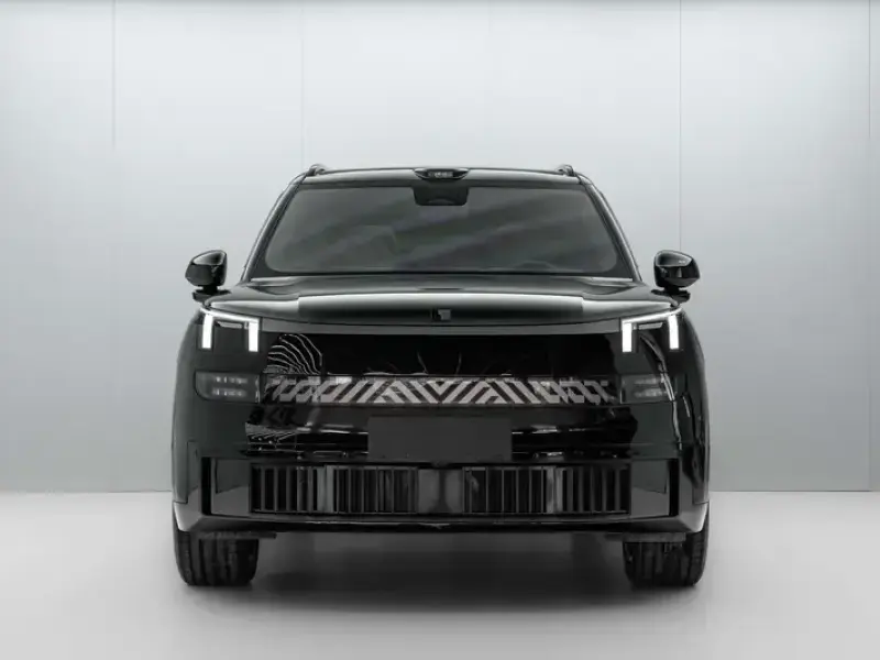 2025 Lynk & Co 900 с пробегом 36 000 км