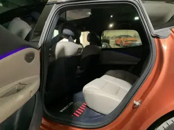 2024 Lynk & Co Z10 с пробегом 17 000 км