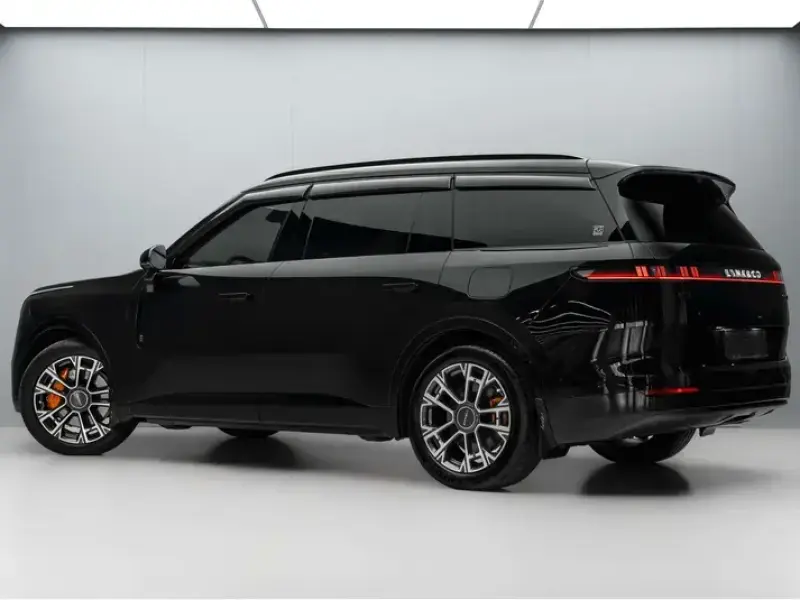 2025 Lynk & Co 900 с пробегом 36 000 км