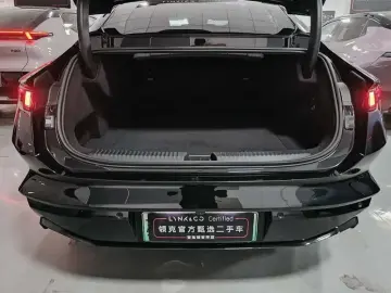 2025 Lynk & Co Z10 с пробегом 31 000 км