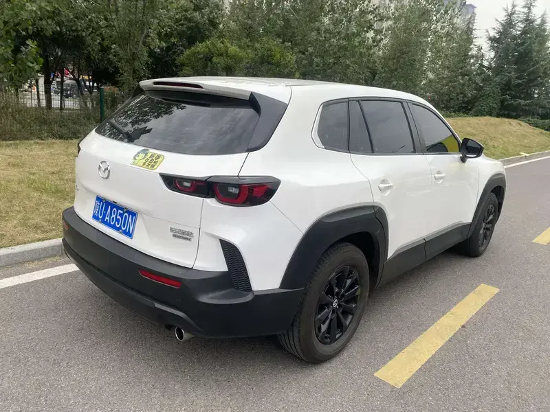 2023 Mazda CX-50 с пробегом 24 000 км