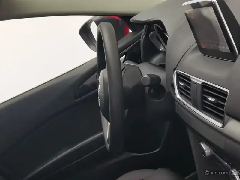 2016 Mazda Axela с пробегом 69 200 км
