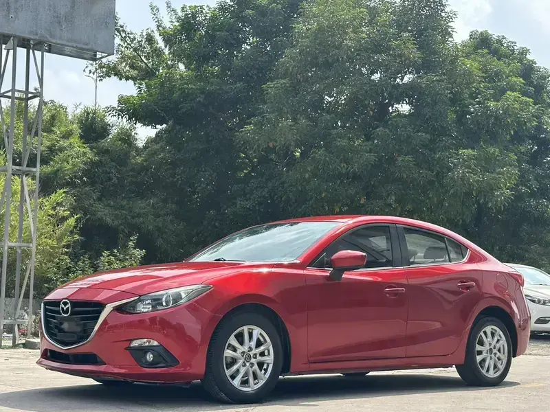 2016 Mazda Axela с пробегом 94 000 км
