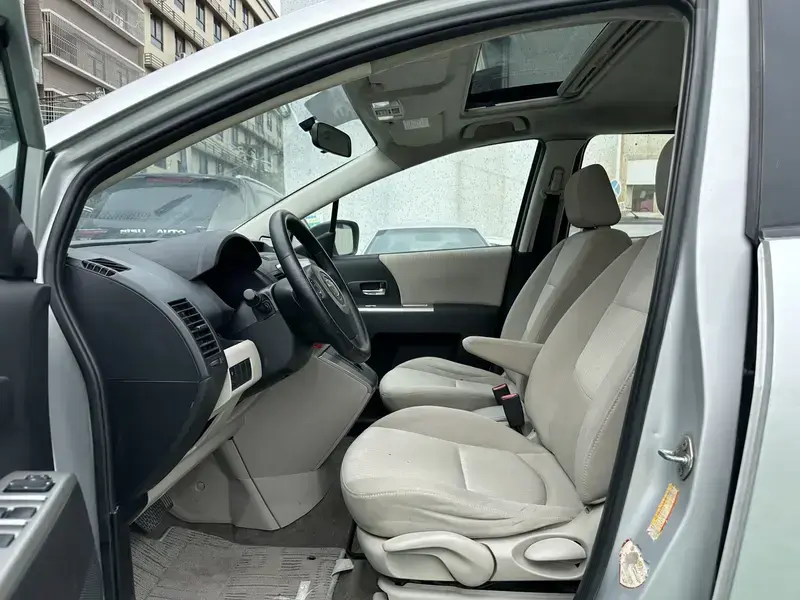 2011 Mazda 5 с пробегом 197 000 км