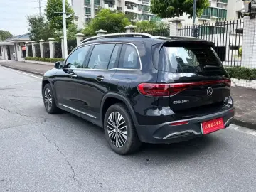 2025 Mercedes-Benz EQB с пробегом 13 000 км