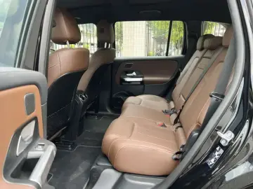 2025 Mercedes-Benz EQB с пробегом 13 000 км