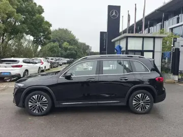 2025 Mercedes-Benz EQB с пробегом 19 000 км