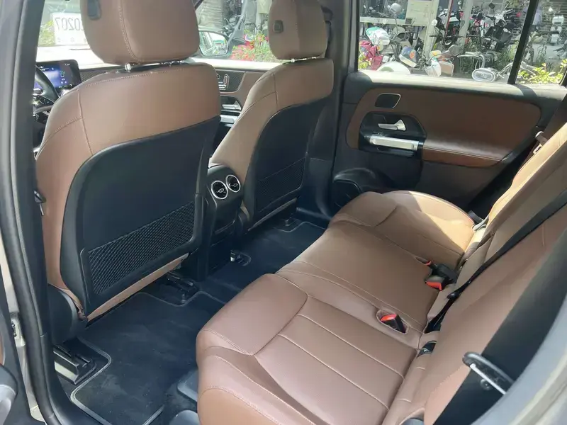 2025 Mercedes-Benz EQB с пробегом 8 500 км