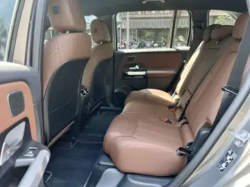 2025 Mercedes-Benz EQB с пробегом 8 500 км