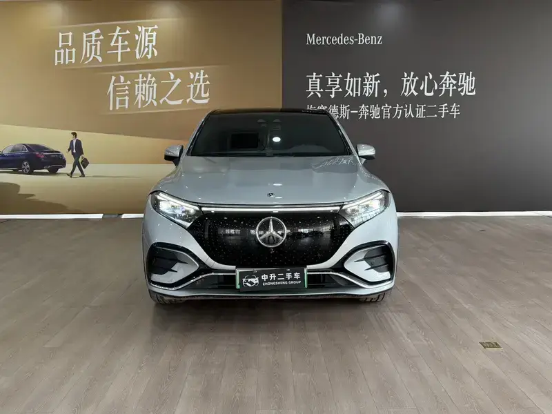 2023 Mercedes-Benz EQS SUV с пробегом 54 000 км