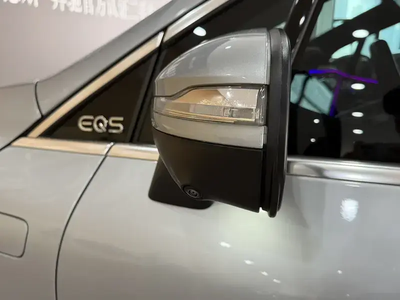2023 Mercedes-Benz EQS SUV с пробегом 54 000 км