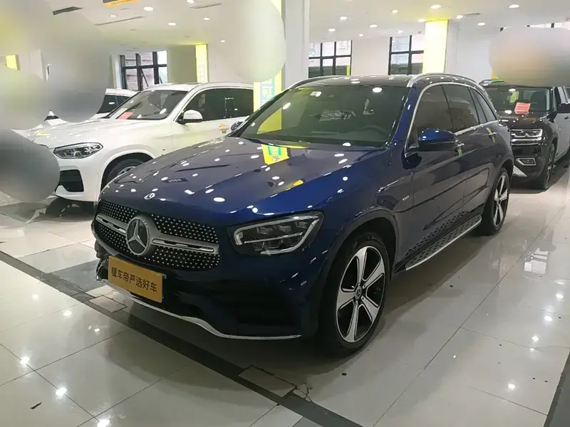 2022 Mercedes-Benz GLC с пробегом 13 900 км
