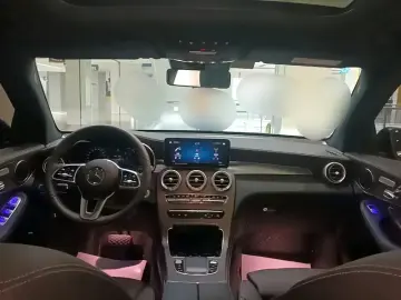 2022 Mercedes-Benz GLC с пробегом 13 900 км
