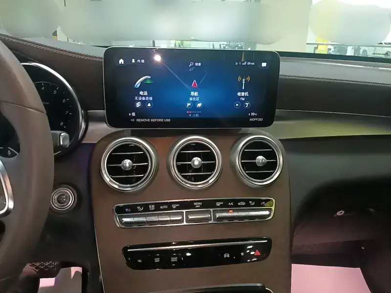 2022 Mercedes-Benz GLC с пробегом 13 900 км