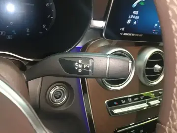 2022 Mercedes-Benz GLC с пробегом 13 900 км