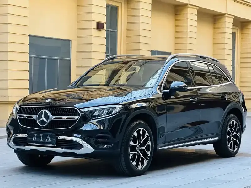 2023 Mercedes-Benz GLC с пробегом 56 400 км