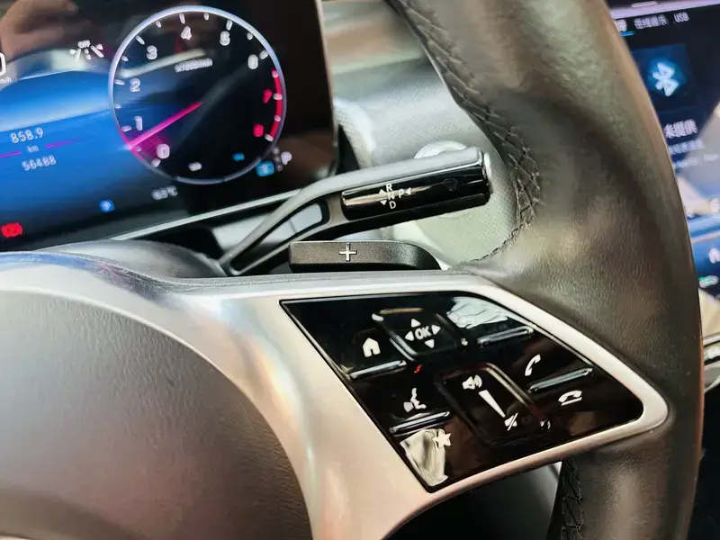 2023 Mercedes-Benz GLC с пробегом 56 400 км