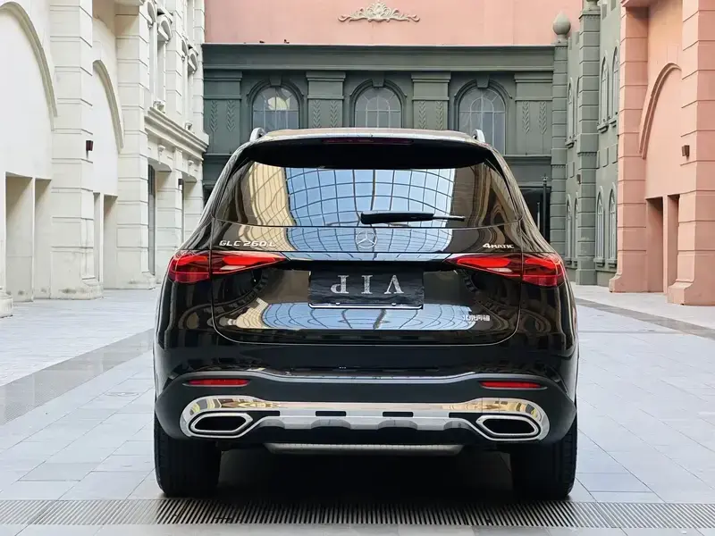 2023 Mercedes-Benz GLC с пробегом 56 400 км