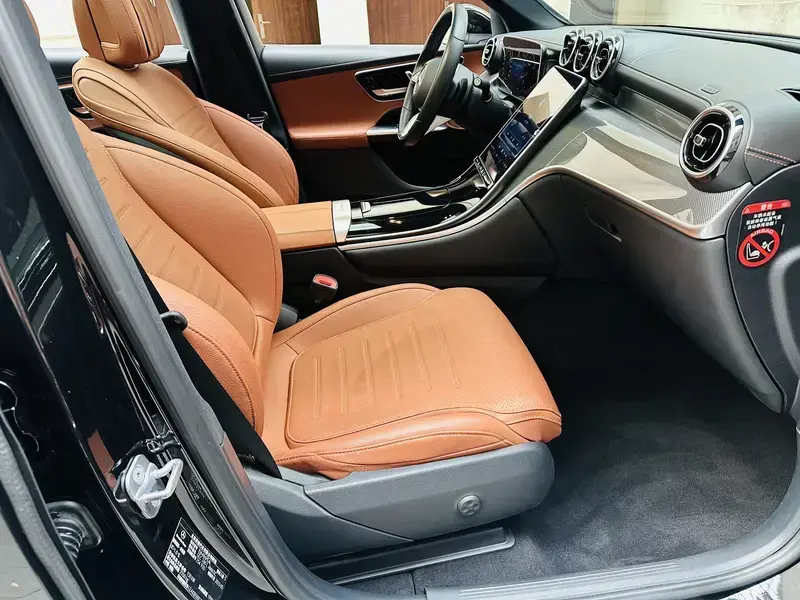 2023 Mercedes-Benz GLC с пробегом 56 400 км