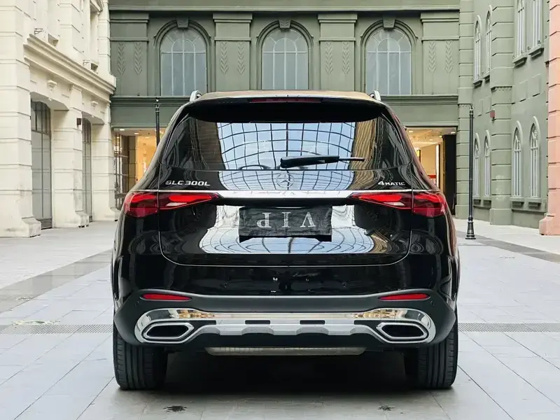 2025 Mercedes-Benz GLC с пробегом 25 000 км