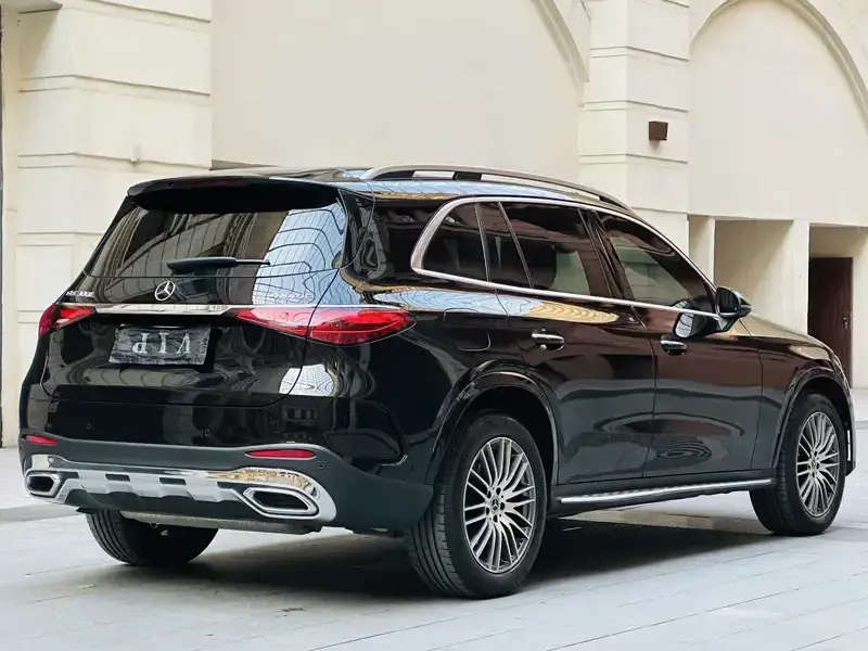 2025 Mercedes-Benz GLC с пробегом 25 000 км