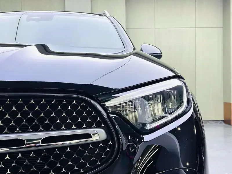 2023 Mercedes-Benz GLC с пробегом 30 000 км