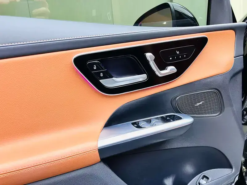 2023 Mercedes-Benz GLC с пробегом 30 000 км