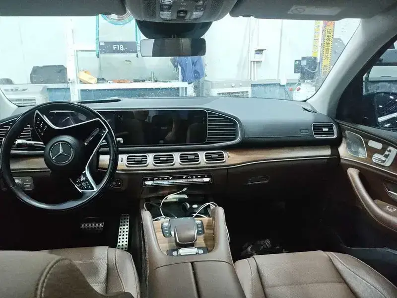 2024 Mercedes-Benz GLS с пробегом 15 000 км