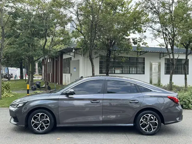 2022 MG 5 с пробегом 40 000 км