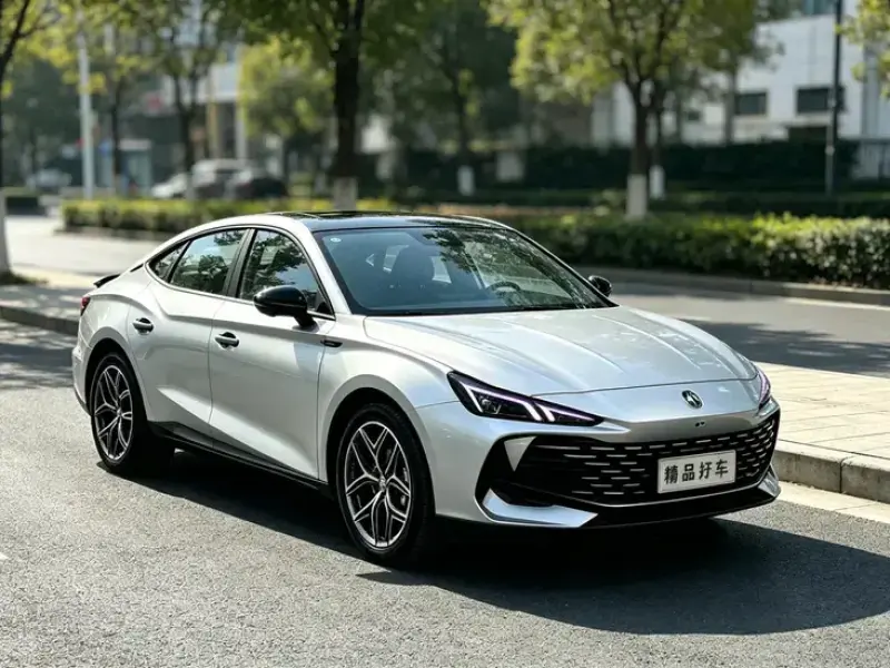 2023 MG 7 с пробегом 28 400 км