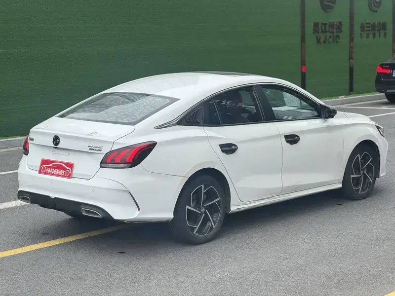 2021 MG 5 с пробегом 49 000 км