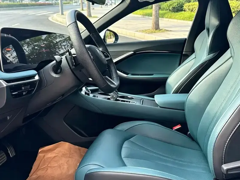 2023 MG 7 с пробегом 28 400 км