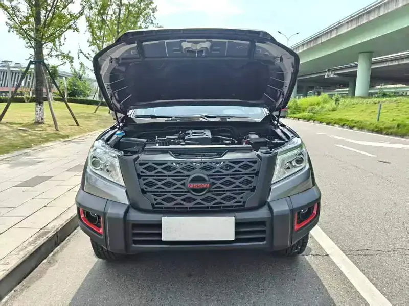 2021 Nissan Navara (Frontier) с пробегом 13 000 км