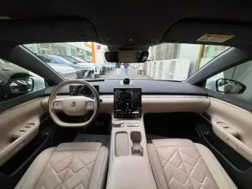 2024 Nio ET7 с пробегом 73 000 км