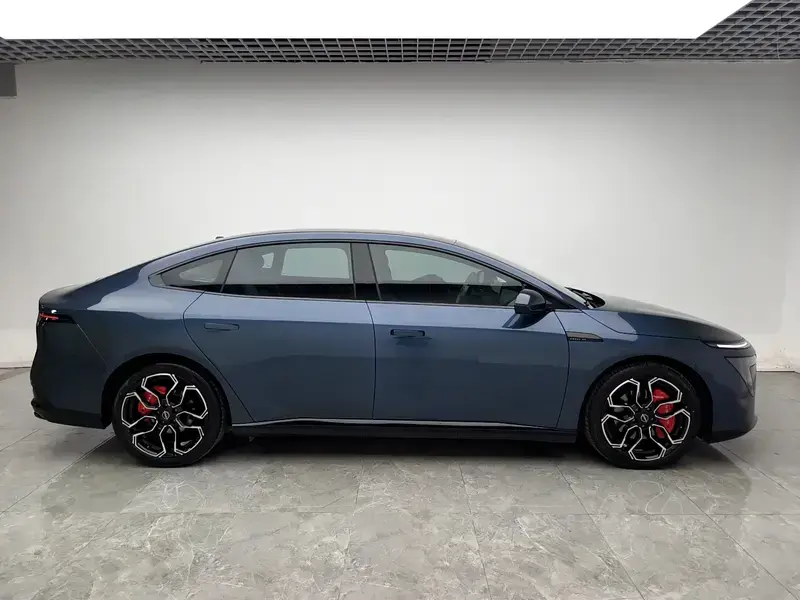 2025 Nissan N7 с пробегом 21 200 км