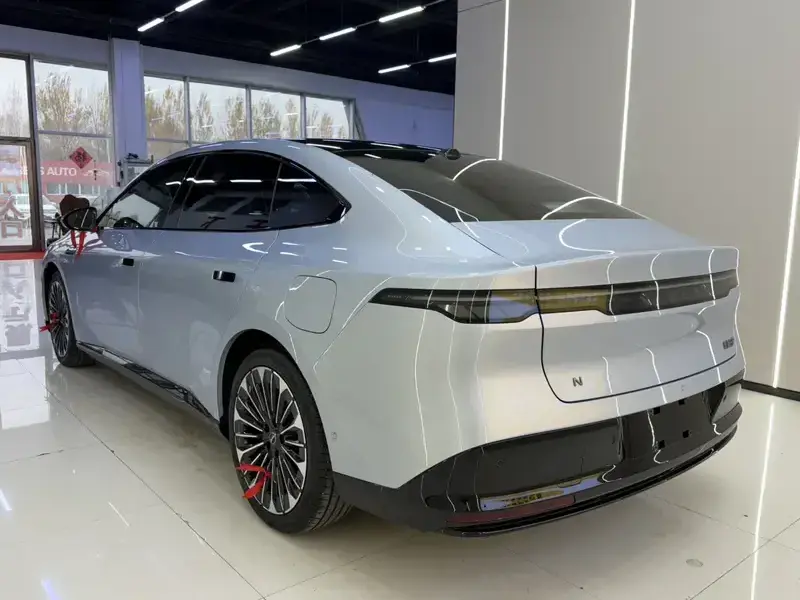 2025 Nissan N7 с пробегом 9 000 км