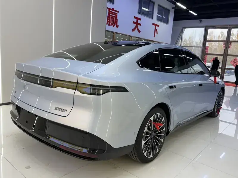 2025 Nissan N7 с пробегом 9 000 км