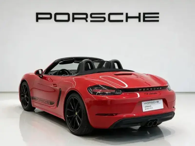 2023 Porsche 718 Spyder с пробегом 200 км