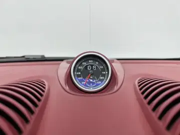 2023 Porsche 718 Spyder с пробегом 17 000 км