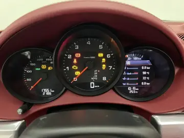 2023 Porsche 718 Spyder с пробегом 17 000 км