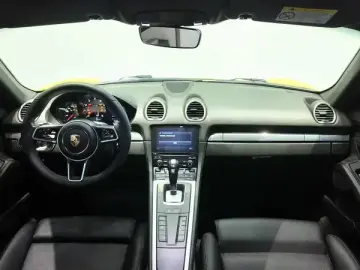 2020 Porsche 718 Spyder с пробегом 41 000 км