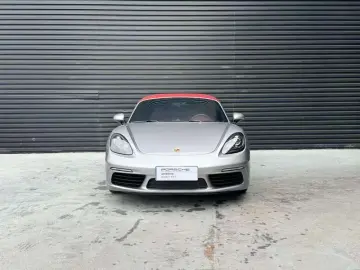 2023 Porsche 718 Spyder с пробегом 16 000 км
