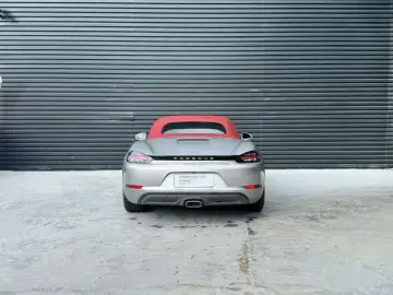 2023 Porsche 718 Spyder с пробегом 16 000 км